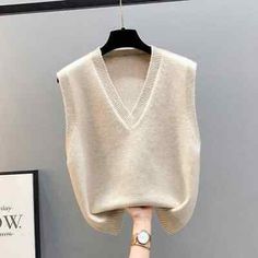 Find ideas๏ฟฝand inspiration for Women Sweaters Vest Spring Autumn Fashion New Sleeveless V-neck Casual, Fashion Women's Sweaters Sleevless Sweater, Knitting Sweater, Sweater Vest Women, Mode Casual, Knitted Tops, Women Sleeve, Loose Tops, Knit Vest, Sweater Vest