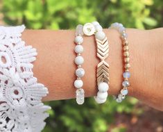 Arrow Bracelet Set / Chevron / Beaded Set of Four / Metal - Etsy Trendy White Beaded Bracelets With Faceted Beads, Trendy White Faceted Beads, Trendy White Bracelets With Faceted Beads, Crystal Jewelry Diy, Arrow Bracelet, Boho Fashion Bohemian, Gold Bee, Bee Charms, 21st Gifts