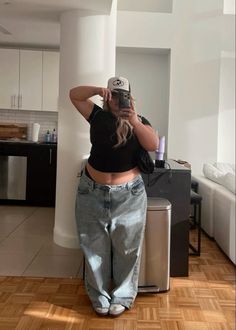 Curvy Streetwear, Plus Size Going Out Outfits, Streetwear Plus Size, Street Style Outfits Casual, Plus Size Streetwear, Outfits Gorditas, Plus Size Baddie Outfits, Plus Size Summer Outfits, Chubby Fashion