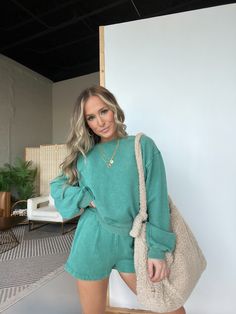 Matching Lounge Set Outfit, Matching Set Outfit Two Pieces, Cozy Lounge Outfits, Set Outfit Two Pieces, Lounge Wear Ideas, Lounge Set Outfit, Summer Lounge Wear, Cute Lounge Outfits, Mom Fits