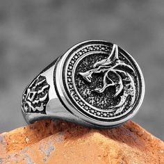 Viking Wolf Head Signet Ring Stainless Steel Men's Celtic Knot Wolf Amulet Ring Vintage Silver Jewelry For Outdoor, Viking Wizard, Male Biker, Wolf Paw, Punk Rock Jewelry, Wolf Ring, Mens Stainless Steel Rings, Biker Jewelry, Mens Rings