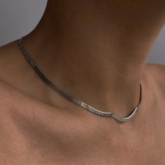 This chain necklace is the obvious stand-out, just pick your quote, whether you want to look cool, sweet, cute or neutral. Silver Chain Style, Silver Flats, Snake Necklace, Engraved Necklace, Personalized Necklace, Snake Chain, Piercing Jewelry, Look Cool, Sterling Silver Necklaces