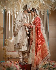 This newlywed couple, dressed in the richness of red Jodha, epitomizes love and tradition💞  Follow @weddingbanquetsindia for wedding Inspiration. and visit weddingbaquets.in to find the best vendors☑ . . #weddingbanquetsindia #newlymarriedlife #newlycouples❤ #makeupartist #delhi #india #Wedding #shaadi #love #trendingreels  #momentmarketing #weddingbanquets Groom Wedding Dress, Wedding Venues