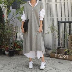 Knitted Over Knee Loose Long Sweater – SHExFAB Loose Sweater Dress, Plain Maxi Dress, Sleeveless Sweater Dress, Long Knitted Dress, Dresses Casual Winter, Gilet Long, Pull Gris, Grey Sweater Dress, Long Vests