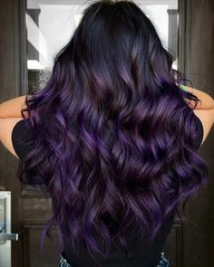 33 Stunning Purple Balayage On Brown Hair - RoyalDailyImages Dark Violet Hair, Purple Brown Hair, Violet Hair Colors, Purple Hair Highlights, Purple Balayage, Hair Color Plum, Dark Purple Hair, Black Hair Balayage