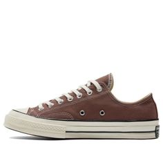 Shop Converse Chuck 70 Low 'Squirrel Friend Brown' A02768C at KICKS CREW — your go-to for authentic, stylish sneakers. Whether for fashion, performance, or collection, find your perfect pair with us. Converse Chuck 70 Low, Brown Converse, Chuck 70 Low, Low Top Converse, Converse Low Tops, Men's Converse, Platform Converse, Sneakers Converse, Converse Style