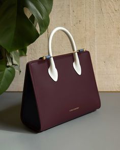 The Strathberry Midi Tote - Top Handle Leather Tote Bag - Burgundy / Navy / Cream | Strathberry Classy Purses, Trendy Purses, My Style Bags, Luxury Bags Collection, Girly Bags, Stylish Handbags, Elegant Bags, Luxury Purses, Fancy Bags