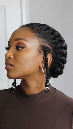 Cabello Afro Natural, Natural Hair Stylists, Protective Hairstyles For Natural Hair, Oats And Honey, Natural Hair Twists, 4c Natural Hair, Hair Twist Styles, Natural Hair Styles Easy, Natural Hair Updo