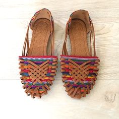 New Nicaraguan Woven Flats Sandals Slipper Loafer Shoes. Size 5.5-6 (36) Multi-Colored Locally Woven Cotton Fabric. Features: Fun Slip-On Huarache Style. Hand Woven Fisherman Shoes. Colorful Fabric. Lightweight. Rubber Sole. Hand Made. Made In Granada Nicaragua. Boho Hippie Festival Huaraches Anthology Style. Brand New In Excellent Condition. Flat Slip-on Sandals With Woven Sole, Multicolor Sandals With Rubber Sole And Flat Heel, Multicolor Flat Sandals With Rubber Sole, Multicolor Flat Heel Sandals With Rubber Sole, Bohemian Flat Sandals With Rubber Sole, Flat Heel Sandals With Woven Sole For Festivals, Leather Flats With Flat Heel For Festival, Multicolor Closed Toe Sandals With Woven Sole, Multicolor Slip-on Sandals With Leather Sole