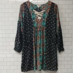 Oversized Soft Cotton Umgee Boutique Dress New With Tags Size Small Black Boho Print V-neck Dress, Green V-neck Tunic For Fall, Casual Multicolor Tunic For Fall, Black V-neck Boho Dress For Spring, Oversized Printed Black Dresses, Black Oversized Tunic For Spring, Oversized Black Tunic For Spring, Oversized Black Printed Dress, Black Printed Dress For Fall