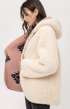 Mauve tribal print and cream reversible hooded sherpa jacket Pockets on mauve side * jacket is oversized ~ xl will fit xl/xxl hand wash Teddy Bear Hoodie, Plush Coat, Slouchy Style, Winter Mode, Bear Hoodie, Teddy Jacket, Reversible Jacket, Sherpa Jacket, Hoodies For Sale