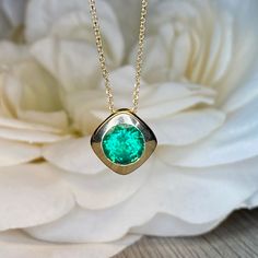 Emerald Pendant Necklace 14K Solid Gold, Floating Charm Necklace For Ladies, Bezel Set Green Emerald Pendant Necklace, Dainty Necklace #7084 #EmeraldNecklace #7084 #BezelSetPendant #PendantNecklace #LondonBluePendant #DaintyNecklace #EmeraldPendant #14kSolidGold #NecklaceForLadies #FloatingCharm Bday Jewelry, Emerald Pendant Necklace, Faberge Jewelry, Emerald Necklace Pendant, Celtic Necklace, Floating Charms, Gem Necklace, Colored Stones, Blue Pendant