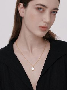 hyeres-lor is a jewelry brand that captures the beauty of Hyeres, the golden island in southern France.- Soft white mother-of-pearl setting- Flat design gemstone necklace- Engraved brand logo on the back side of the pendant- Daily point item Pearl Setting, Southern France, Mother Of Pearl Necklace, Flat White, Jewelry Brand, White Flats, Engraved Necklace, Flat Design, Soft White