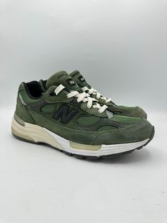 100% authentic as guaranteed by eBay Authenticity Guarantee. - Shoes will first ship to eBay's Authenticity Centers to be legit checked. A pair of 992s in a size 9.5. Condition: Pre-owned condition. Box: Original box. Classic Green Sneakers For Outdoor, Classic Green Outdoor Sneakers, New Balance Custom Sneakers With Cushioned Footbed, New Balance Custom Sneakers With Boost Midsole, New Balance 992, New Balance Style, Mossy Green, Green Item, New Balance