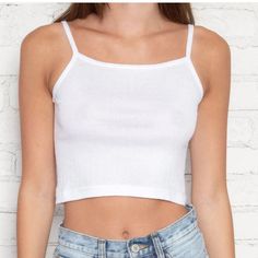 Brandy Melville Tank One Size Fits All White Basic Camisole For Spring, Basic White Camisole For Spring, Simple Fitted Crop Top For Summer, Brandy Melville Tank Top, Brandy Melville Tank, Cream Tank Top, White Lace Tank Top, Knitted Crop Tank Top, Brandy Melville Tops