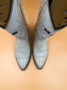 "White men's cowboy boots, made from real leather, vintage style, embroidered with unique pattern, western style, fashionable streetstyle boots, cowboy boots, white color, has size 9 Description: - Sharp socks - Embroidered decorative stitching in beige colors - The original embroidery on boots - On the both sides there are unique pattern - Leather inside and outside - No zippers and buckles - Delicate genuine vintage leather - Tabs on both sides of the boot shaft - Cowboy heel Condition: - Qual White Leather Boots For Western-themed Events, White Pointed Toe Boots For Western-themed Events, White Pointed Toe Boots For Ranch, White Snip Toe Boots For Ranch, White Western Boots For Western-themed Events, White Country Boots For Ranch, White Ankle Boots For Ranch, White Country Style Boots For Ranch, Western Cream Ankle Boots