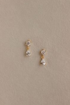 Simple Stone Earrings, Small Ring Earrings, Simple Gold Earrings For Daily Use Studs, Simple Studs Gold, Small Indian Earrings, Anting Emas Simple, Earring Design Ideas Gold, Gold Earrings Designs New Model Small, Eyerings Gold Design Simple Small