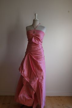 A stunning, ruched dress from the 80s Fitted Silk Evening Dress With Folds, Silk Ruched Dress For Prom, Silk Maxi Dress With Ruched Fitted Bodice, Spring Gown With Ruched Fitted Bodice, Ruched Draped Gown For Prom Season, Pre-draped Ruched Silk Gown, Fitted Pink Dresses With Folds, Fitted Pink Dress With Folds, Fitted Satin Maxi Dress With Folds