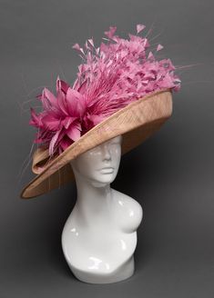 Buy royal hats online at The Hat Girls. Discover our exquisite collection of custom Kentucky Derby hat styles, perfect for special occasions and ladies' church hats. Derby Hats Diy Ideas, English Hats, Flower Clothes, Cogic Fashion, Ascot Style, Unusual Hats, Stylish Womens Hats, Church Lady Hats, Church Suits And Hats