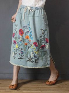 47376365257026 Floral Streetwear, Embroidery Denim, Clothes Autumn, Clothes Vintage, Female Clothes, Winter Fabric, Floral Fit, Denim Skirts, Straight Dress