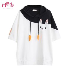 A Kawaii japanese-inspired bunny hoodie with carrot laces that would totally rock your day. Cute Carrot, Chat Kawaii, Mode Kawaii, Bunny Hoodie, Style Kawaii, Japanese Harajuku, Kawaii Harajuku, Kawaii Bunny, Pink Rabbit