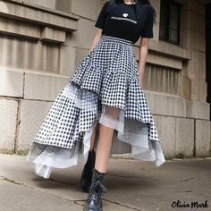 Olivia Mark - Dance Tulle Skirt: Puffy Black and White Plaid Patchwork Midi Skirt with Irregular Hem and Mesh Overlay Sukienki Maksi, Detail Couture, Mode Tips, Dress Cake, Half Skirt, High Waist Fashion, Fashion Korean, Mode Inspiration, Mode Style