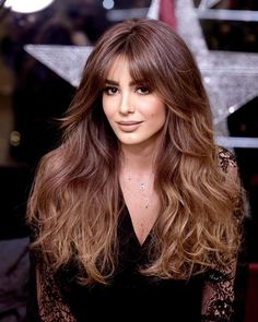 Haircuts For Square Face, Haircuts For Square Faces, Hairstyles For Square Faces, Flattering Haircuts, Indian Long Hair, Haircut For Square Face, Face Female, Square Face Hairstyles, Blonde Hairstyles