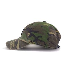 the camo cap is made from cotton and has an adjustable visor