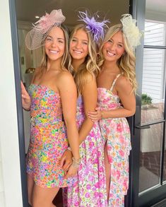 Senior Tea Outfits, Derby Days Outfits, Derby Aesthetic Outfits, Tea Party Looks For Women, Oaks Day Fashion, Tea Party Outfit With Hat, Steeplechase Outfit Women, Newmarket Races Outfit