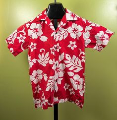 "Vintage 1970's Alohawears Boys Hawaiian Shirt. Red in color, with white flowers. Button front, coconut buttons. Size 12. Measures 36\" chest and 22.5\" length. Excellent vintage condition." Hawian Shirt, Red Hawaiian Shirt, Hawaiian Shirt Outfit, Boys Hawaiian Shirt, White Hawaiian Shirt, Phoenix Az, Kids Tops, Red Floral, Hawaiian Shirt