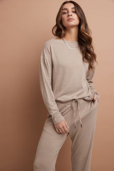 You’re a smart dresser, and you want pieces that serve more than one purpose. This beautiful, minimal top is it. The style perfectly transitions from casual-comfort to workplace-ready, depending on your mood. It’s fashioned with an elegant boat neckline for a modern yet modest sensibility and has a snug fit that flatters while never feeling too tight or uncomfortable. But what you’ll love most of all is its ease-of-wear: style it with a favourite Rekucci jean or pair it with its matching bottom Versatile Everyday Sweater, Versatile Knit Sweater For Loungewear, Versatile Soft Knit Sweater For Loungewear, Casual Long Sleeve Fine Knit Top For Work, Casual Fine Knit Long Sleeve Top For Work, Fine Knit Long Sleeve Top For Work, Versatile Long Sleeve Knit Top, Versatile Tops For Fall Loungewear, Knit Crew Neck Top For Loungewear