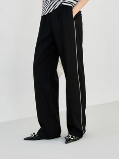 MO&Co. Women's Logo Waistband Straight Pants Features : - Elasticated logo waistband- High waist, straight leg- Contrast trim design Code: MBC1PATT05The back length of size M is 107cmMATERIALS & CARE Material: 61.8% Polyester 36.6% Viscose 1.6% SpandexSeparate mild machine wash below 30°CDo not bleach, hang to dry in the shadeDo not tumble dry, low ironDo not dry clean, do not soakWash with neutral detergentReverse into mesh bag for washingDo not rub hard, do not wring dryContrasting color, iron Women Logo, Athleisure Pants, Trim Design, Mesh Bag, Straight Pants, Contrast Trim, Black Pants, White And Black, High Waist