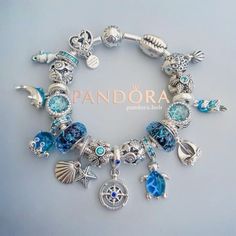 Pandora Bracelet Charms Ideas, Xoxo Jewelry, Girly Bracelets, Pandora Bracelet Designs, Pandora Jewelry Charms, Pandora Blue, Pretty Jewelry Necklaces, Bracelet Pandora, Wrist Jewelry