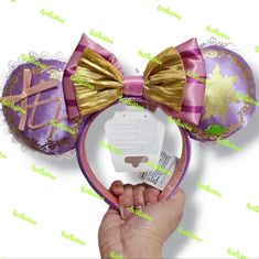 100% Authentic And Brand New Disney Parks Merchandise Memories Of Disney Magic Will Continue To Shine Whenever You Wear This Sparkly Ear Headband Soft Padded Minnie Mouse Ears Satin Finished Ears Feature Screen Art Design Detailed With Gold Filigree Around The Edge Corset Ribbon On One Side, Screen Art With Pascal On Another Lace Boarder Velour Non-Slip Interior One Size Fits Most Polyester / Exclusive Of Decoration Approx. 11 1/4'' H X 9 3/4'' W X 1 1/2'' D Imported Rapunzel Ears, Rapunzel Pascal, Corset Ribbon, Diy Disney Ears, Diy Mickey Ears, Screen Art, Diy Disney, Beautiful Angel, Ears Headband