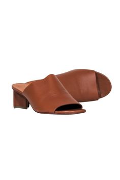 Current Boutique-Robert Clergerie - Brown Mule Pumps w/ Abstract Heel Sz 8 Trendy Mules, Brown Mules, Robert Clergerie, Summer Shoe, Bohemian Look, Flowing Maxi Dress, Summer Shoes, Mule, Shoe Collection