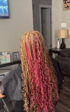 Pink And Blonde Boho Braids, Natural Braids With Curls, Ginger And Pink Braids, Blonde Peekaboo Braids, Pink And Blonde Braids, Blonde Goddess Braids, Blonde Peekaboo, Braids Colors, Peekaboo Braids