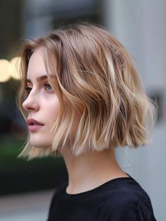 Extra Short Bob, Short Messy Bob, Summer Bob, Choppy Bobs, Blonde Ideas, Haircuts 2024, Blonde Bob Hairstyles, Balayage Hair Dark, Braided Bun Hairstyles