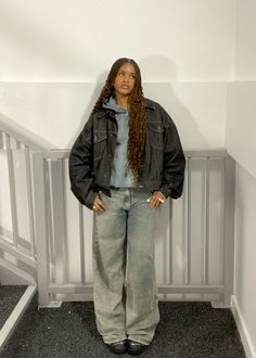 Winter Outfit Inspo 2024 Women, 90s Winter Style, Tan Carhartt Pants Outfit, Cozy Jeans Outfit, Streetware Outfits Woman, Layering For Fall, Winter Outfits Aesthetic Black Women, Fashion Killa Fall, Courdory Jacket Outfits