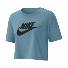 Nike Sportswear Womens Essential Cropped T-Shirt Tee Teal BV6175-424 Size: XLarge 100% Authentic Standard fit for a relaxed, easy feel Cotton fabric is soft and comfortable. Cropped hem hits above the hips. Fabric: 100% cotton Machine wash Imported Orig. Price $30 Returns are not accepted. Cheap White Nike T-shirt, Cheap Nike Sets With Graphic Print, Affordable Nike T-shirt For Gym, Cheap Green Nike T-shirt, Nike Crop Top, Women's Sportswear, Nike Sweatshirts, Nike Tshirt, Women Essentials