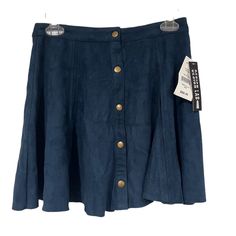 Size Medium Fall Blue Denim Skirt With Button Closure, Blue Skirt With Button Closure For Fall, Blue Mini Skirt With Pockets For Fall, Blue Button-up Summer Skirt, Fitted Blue Skirt With Button Zip Fly, High Waist Blue Skirt With Button Closure, Blue High-waisted Skirt With Button Closure, Fitted Blue Skirt, Blue Buttoned Mini Skirt For Summer