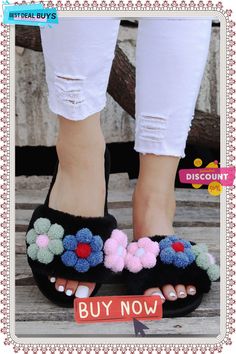 Cute Flowers Warm Faux Fur Indoor Slippers Room Slippers, Slippers White, White Decoration, Indoor Slippers, Cute Flowers, Warm Slippers, Crochet Shoes, Floral Applique, Floral Style