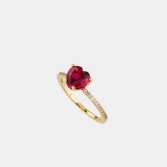 Add a sweet touch to your look with this heart-shaped ring featuring a ruby colored stone for a pop of color. Soft Engagement Rings, Ruby Heart Ring, Ruby Ring Gold, Ruby Heart, Gold Heart Ring, Soft Gamine, Heart Shaped Rings, Red Gemstones, Colored Stone