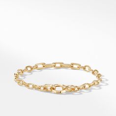 This Stax Chain Bracelet is crafted in 18K yellow gold and features a diamond gemstone with a total carat weight of 0.156. Part of the Stax collection, this elegant piece adds a touch of sophistication to any outfit. Golden Bracelet, Bracelet With Diamonds, Jewelry Knowledge, David Yurman Bracelet, Dainty Gold Bracelet, Wrist Jewelry, Jewelry Luxury, Classy Jewelry, Fancy Jewellery