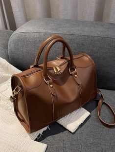 This is leather bag specially designed for travel office uses sports uses its an large space to carry enough clothes for camping or travelling Vacation Bag, Camping Outfits, Women Travel, Coffee Brown, Boston Bag, Givency Antigona Bag, Large Bag, Trendy Fashion Women, Bag Women