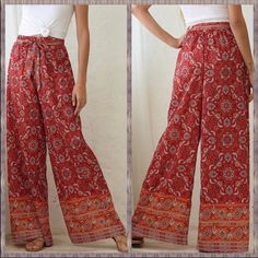 Palazzo Pants Floral In Orange Red White Sz S M New Flowy Wide Leg Flat Elastic Waistband Coordinating Self Tie Waist Looks Elegant Paired With A Simple White Tee Fabric Content Poly Approximate Measurements Lying Flat : S Waist (Elastic) 13”, Rise 15”, Inseam 29” Leg Opening 14.5” Trousers Outfit Summer, Cotton Palazzo Pants, Loose Fitting Pants, Trouser Outfit, Flowy Pants, White Floral Dress, Simple White, White Tee, Palazzo Pants