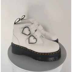 Brand: Dr Martens Size: 8 Color: White Condition: New Without Tags And Box See The Pictures For More Details. Please Comment If You Have Any Questions! Welcome To Crazyfortheadventure. Doc Martens Women's Devon Heart Leather Platform Boots Size Us 8l Eu 39 White Closure: Buckle Us Shoe Size: 8 L Occasion: Casual Party/Cocktail Platform Height: 2 In Mpn: Does Not Apply Vintage: No Personalize: No Department: Women Style: Bootie Outsole Material: Oil Resistant Features: Adjustable Season: Fall Spr Doc Marten Wedding Shoes, Wedding Doc Martens Bride, Wedding Doc Martens, White Doc Martens Outfit, Winter Uk, Pretty Boots, Doc Martens Women, White Doc Martens, Leather Platform Boots