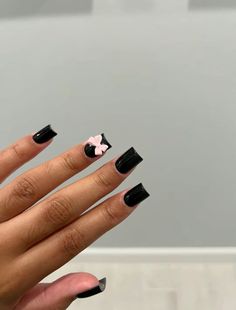 Short Nails Black Women, Gel Toe Nails, Acrylic Toe Nails, Hard Nails, Colored Acrylic Nails, Girly Acrylic Nails, Short Square Acrylic Nails, Acrylic Nails Coffin Pink, Unique Acrylic Nails