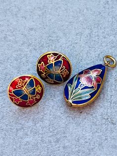 Vintage cloisonné stud butterfly earrings and teardrop floral pendant for necklace Excellent condition See pictures for additional details Enamel Teardrop Jewelry With Matching Earrings, Cloisonne Earrings, Floral Pendant, San Rafael, Butterfly Flowers, Butterfly Earrings, See Pictures, Jewelry Sets, Enamel Pins