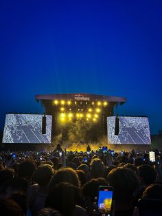 Wireless Festival Aesthetic, Stage Coach, Festival 2023, Night Flowers