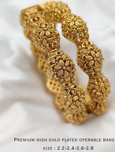 Rajwadi Gold Bangles / Antique Bangles/ Antique Jewellery / Gold Bangles - Etsy Temple Jewelry Bangle With Intricate Design, Traditional Yellow Gold Bangle, Intricate Bangle Jewelry For Diwali, Hand Set Yellow Gold Chandbali Bangle, Intricate Design Bangle Bracelets For Festive Season, Elegant Diwali Bangle With Intricate Design, Elegant Bangle With Intricate Design For Diwali, Elegant 22k Gold Bangle For Diwali, Diwali Intricate Bangle Jewelry